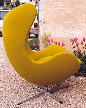 026 D EGG 3316 - ARNE JACOBSEN.JPG